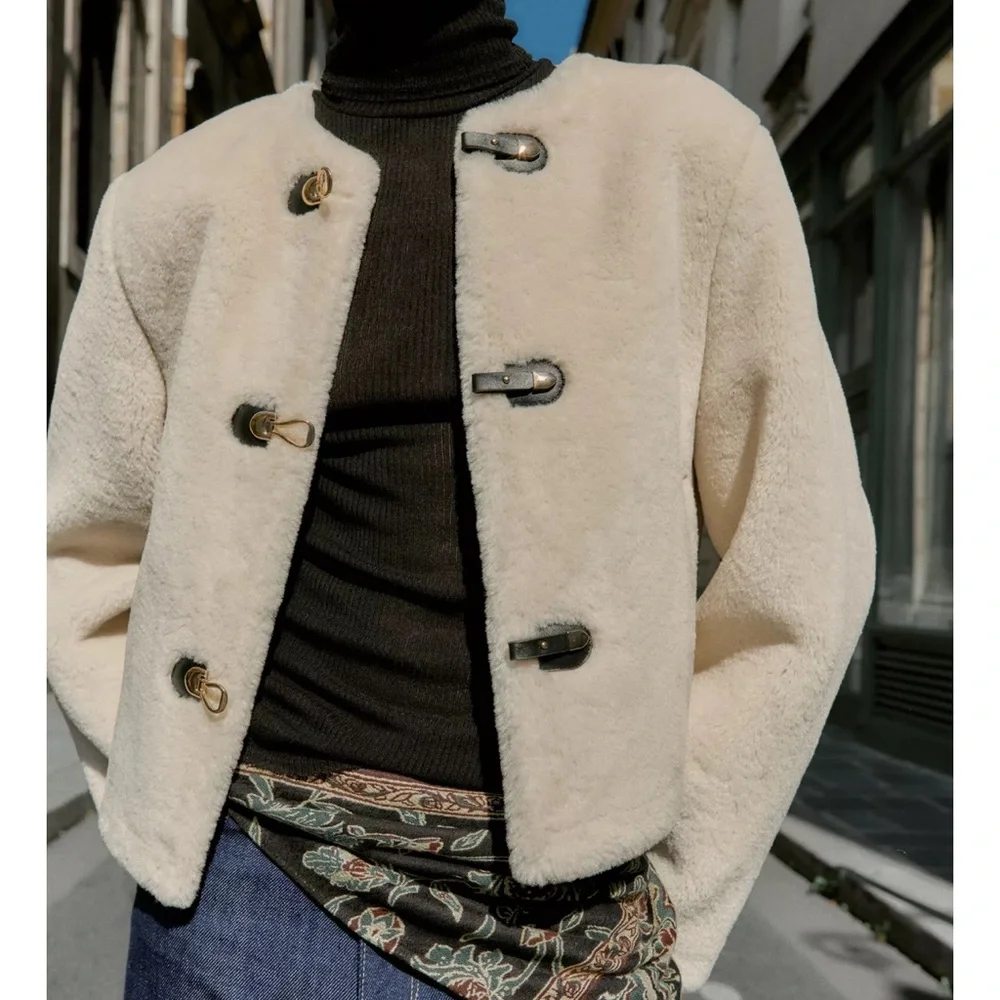 Zara Faux Fur Jacket with Fireman Clasp Ecru NWT - Picture 3 of 7